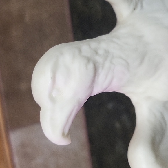 Right Facing Carved Eagle - Picture 2 of 7